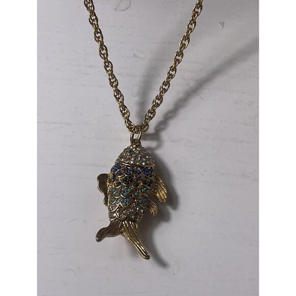 Vintage Ann Taylor Gold Tone Pave Rhinestone Fish Pendant Charm Necklace - Picture 2 of 6